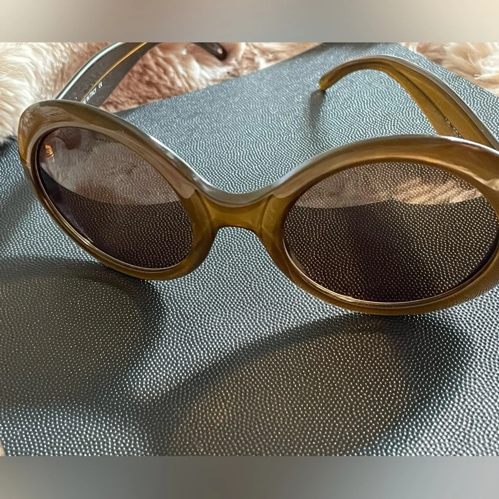 Vintage Gucci Oversized Sunglasses Brown Oval Interlocking GG Retro Sunnies
